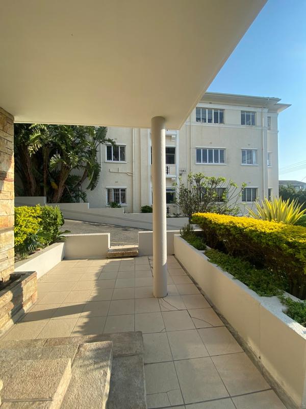 To Let 1 Bedroom Property for Rent in Sea Point Western Cape